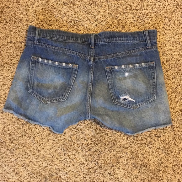 GAP - Denim shorts distressed - Picture 2 of 3